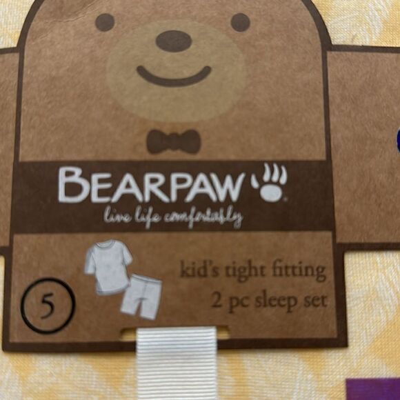 NWT BEARPAW ORGANIC COTTON KIDS 2 piece PAJAMA SET WITH SHORTS - Picture 2 of 5